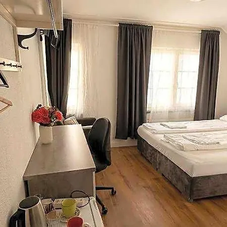 Hotel Hechtplatz 3*